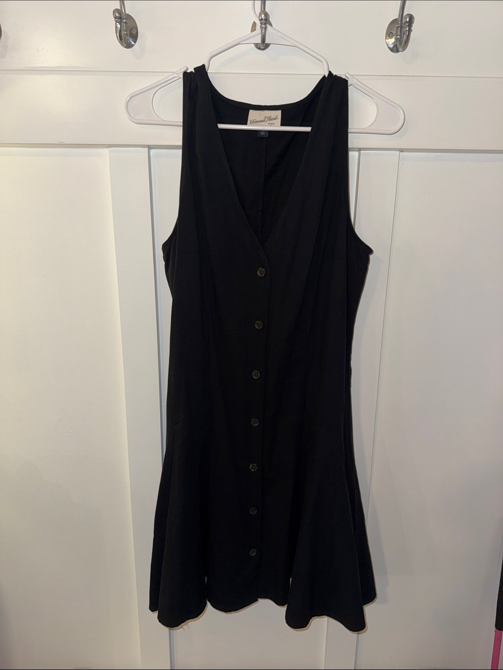 Universal Thread women’s Black Button-Front V-Neck Sleeveless Dress